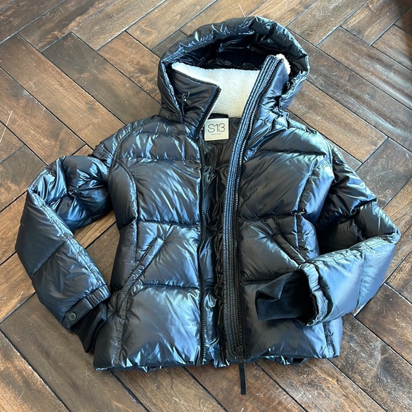 Sam hooded jacket size small fill 60% duck down and 40% feather